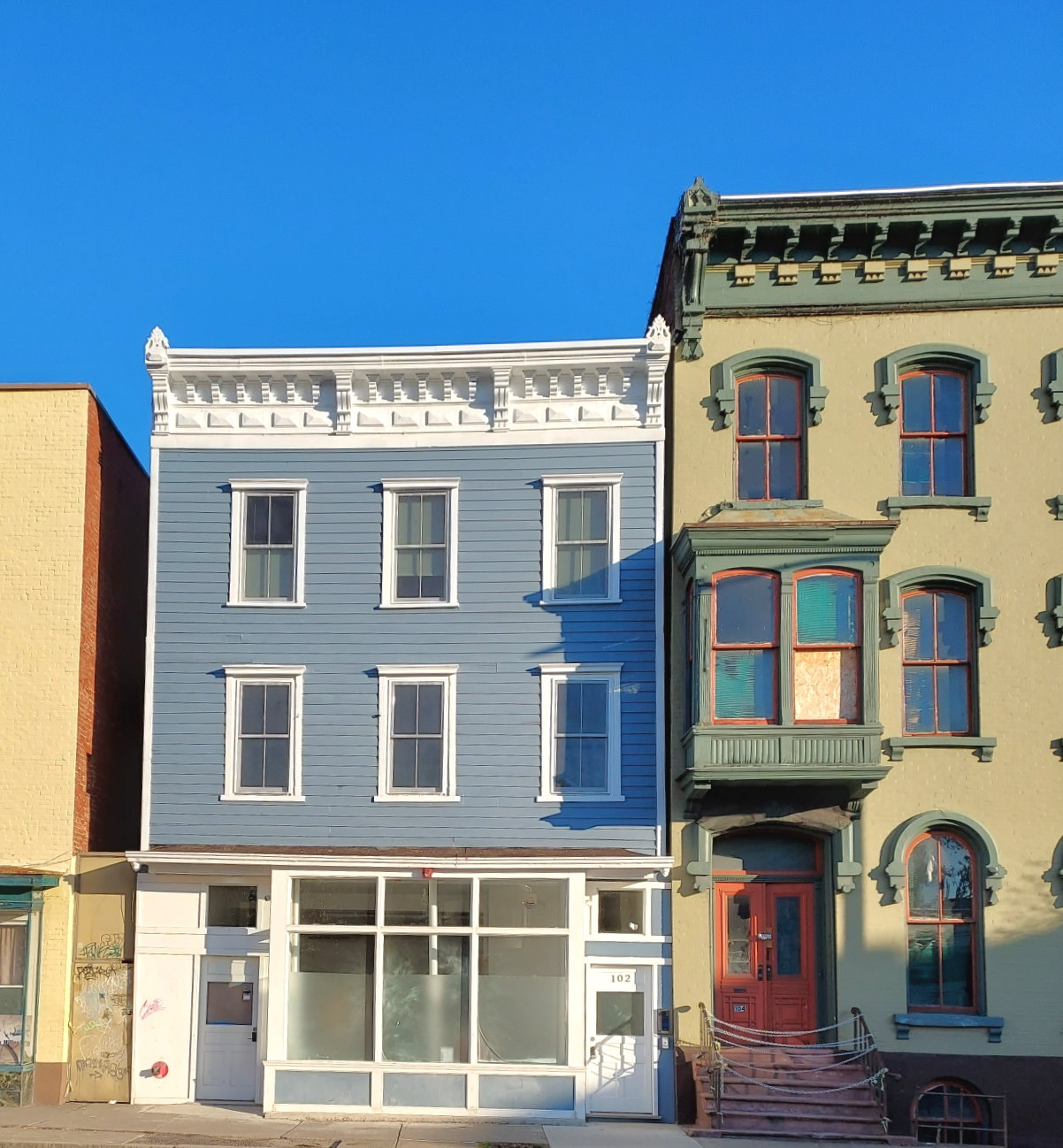 Property thumbnail image